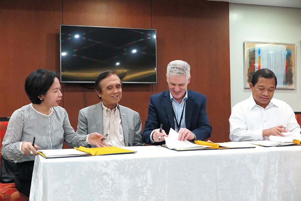 From left to right: DOF Assistant Secretary Ms. Maria Edita Tan; NEDA Secretary Mr. Ernesto Pernia; ADB Philippines Country Director Mr. Kelly Bird; and NEDA Undersecretary Mr. Rolando Tungpalan.