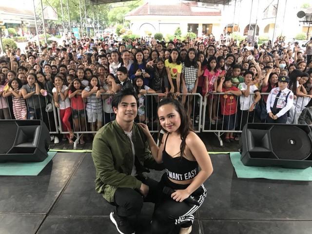Ika-5 Utos stars Jake Vargas and Inah de Belen during their Kapuso Mall Show in Tarlac