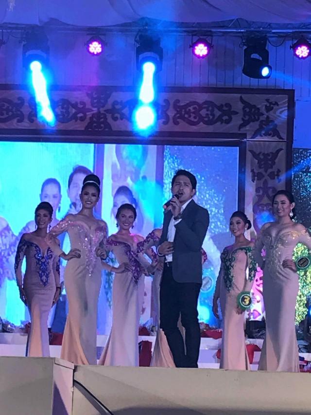Kapuso Drama King Dennis Trillo made hearts flutter when he graced the Miss Tanjay 2018 as part of the celebration of Tanjay City Fiesta