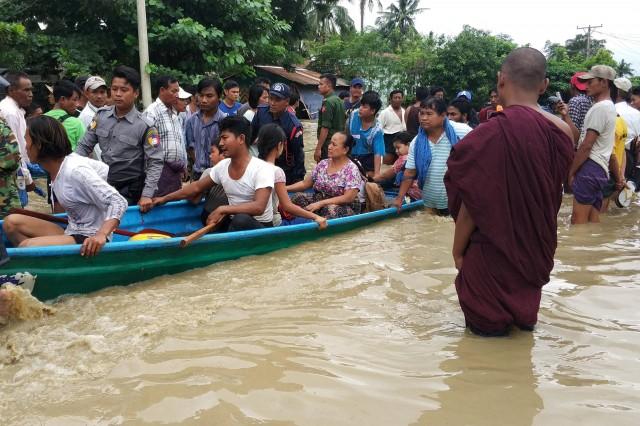 People are evacuated after flooding in Swar township, Myanmar, August 29, 2018. REUTERS/Stringer NO RESALES NO ARCHIVES