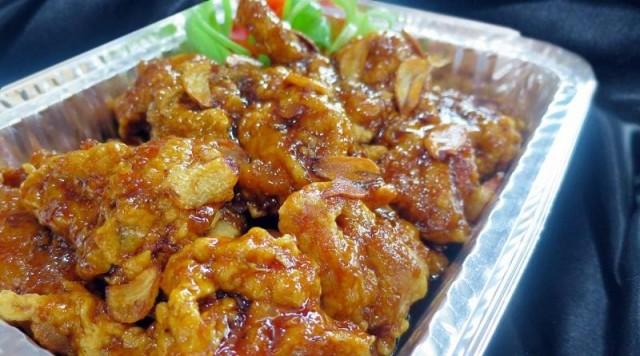 The Garlic Chicken of Catering Trio