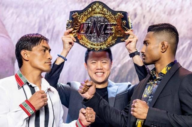 Folayang and Khan face-off Photo courtesy of ONE