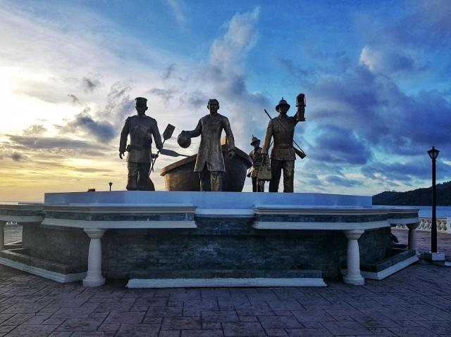 The author visited three cities in three days: Dapitan and Dipolog in Zamboanga del Norte and Dumaguete in Negros Oriental. Above: a onument commemorating Jose Rizal's arrival in Dapitan in 1892. Photo: Bernadette Parco
