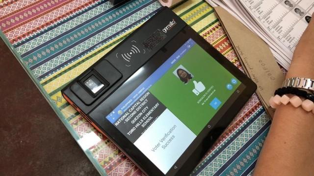 Information about a registered is displayed on the screen after her fingerprint was scanned on the top left part of the machine.