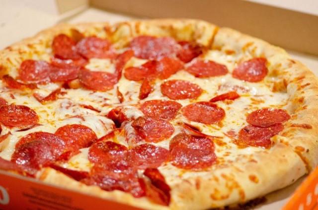 Pepperoni, pepperoni. Yes! Yes!