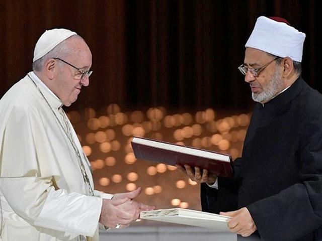 Pope Francis and Grand Imam Ahmed el-Tayeb. VATICAN MEDIA