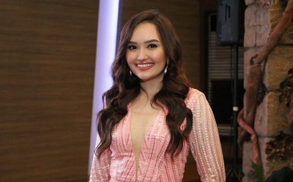 Mika dela Cruz says old school courtship is still the best