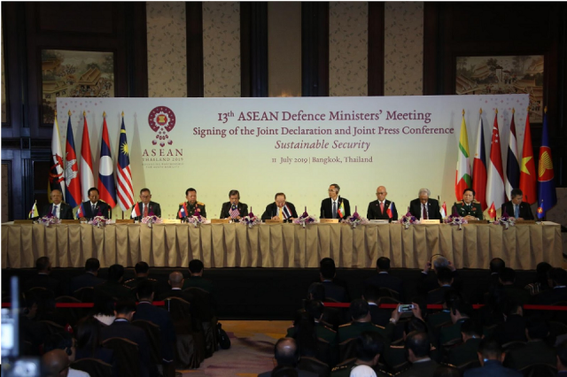 Defense Secretary Delfin Lorenzana (fourth from right) meets with his regional counterparts at the 13th ASEAN Defense Ministers' Meeting in Bangkok on June 11, 2019. Photo: ADMM 