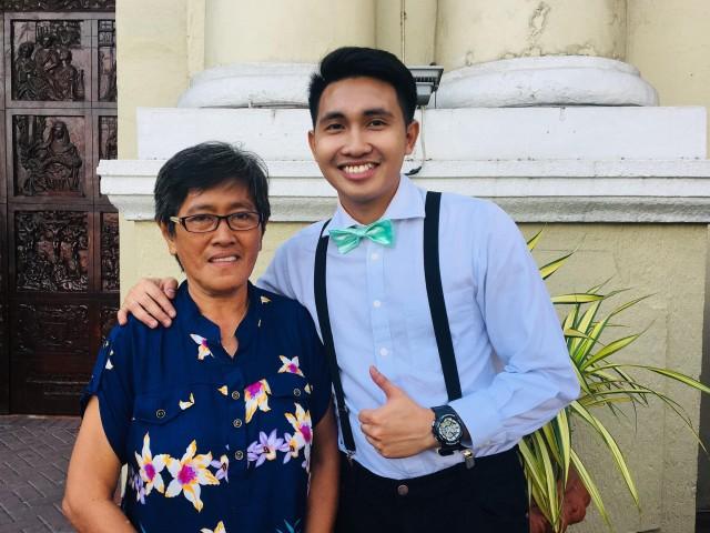 Jayvee Calayag and his mom (photo from his Facebook account)