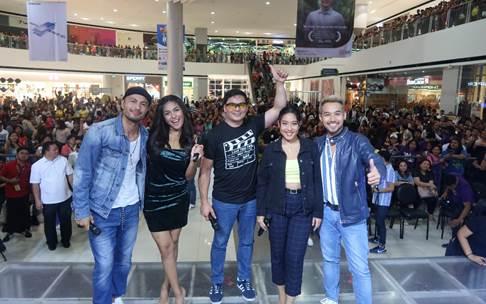 The Better Woman lead stars Derek Ramsay and Andrea Torres, and Love You Two leading man Gabby Concepcion, and upcoming primetime series One of the Baesâ€™ Rita Daniela and Ken Chan celebrated with Kapusong Dabawenyos the Kadayawan Festival last August 18.