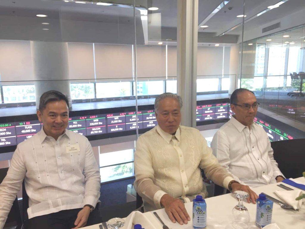 Coconut product manufacturer Axelum Resources Corp. debut on the Philippine Stock Exchange on Monday, October 7, 2019. The has signed a $1.3-million contract to supply organic coconut milk powder to an international skin care manufacturer, but officials declined to name the buyer as the deal is still going through the final stages. In photo, left to right, are FMIC EVP Dan Camacho, Axelum chairman Romeo Chan, and Axelum president Henry Raperoga. Jon Viktor Cabuenas, GMA News