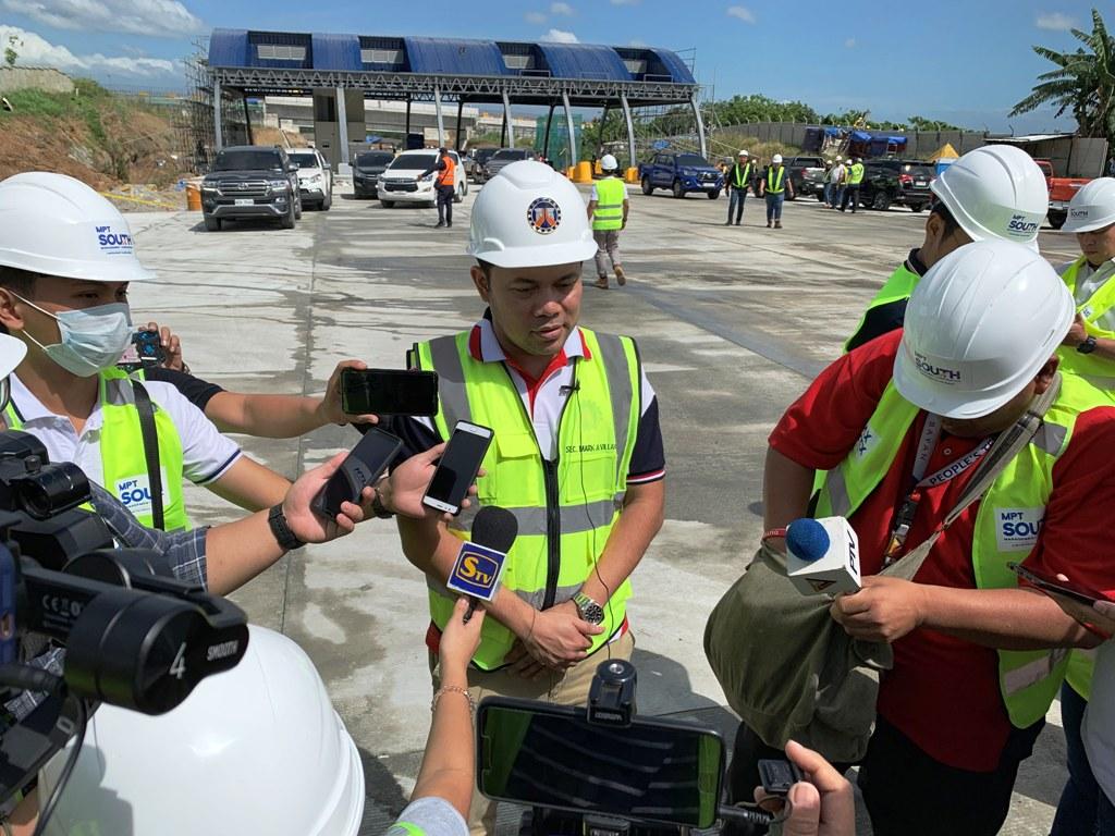  Public Works Secretary Mark Villar talks to reporters during an ocular inspection of the Laguna segment of the CALAEx on Tuesday, October 8, 2019. Ted Cordero, GMA News