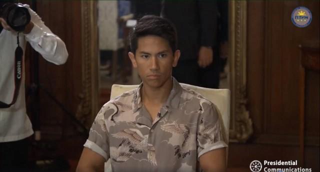 Brunei Prince Abdul Mateen Bolkiah looks on as his father Sultan Hassanal Bolkia chats with President Rodrigo Duterte during a bilateral meeting in Malaca&Atilde;&plusmn;ang on Saturday.
