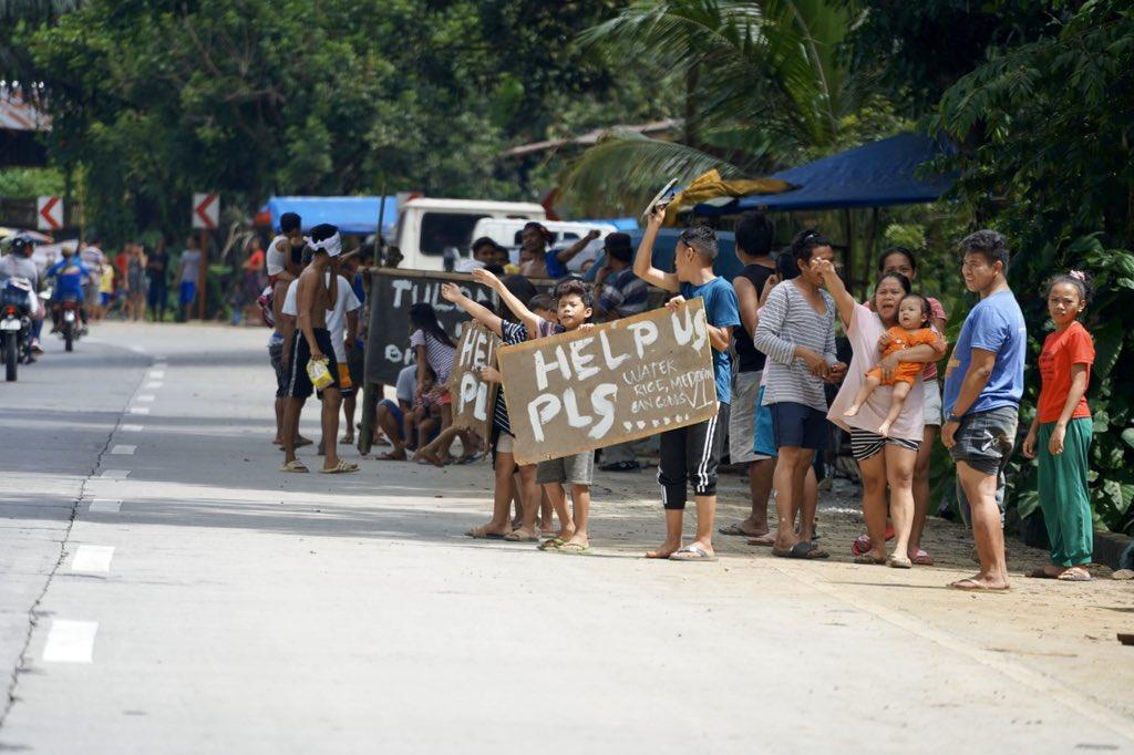 Cotabato LGU Discourages Giving Aid To Quake Victims By Roadside GMA