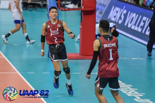 UP rookie Louis Gamban is all swag on the taraflex in his UAAP debut. Photo from UAAP