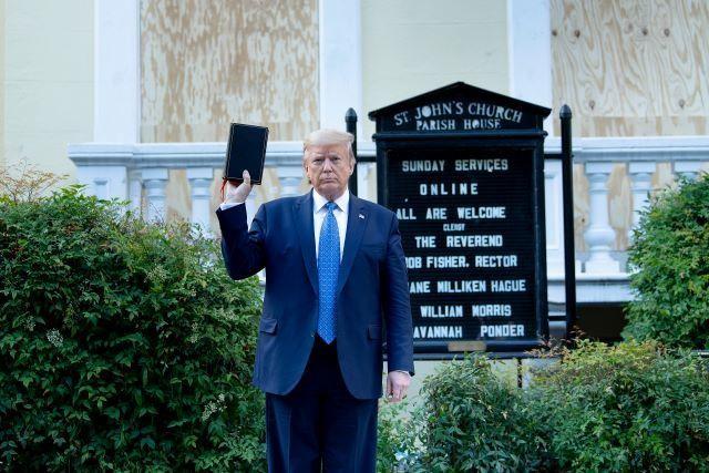 trump holding a bible