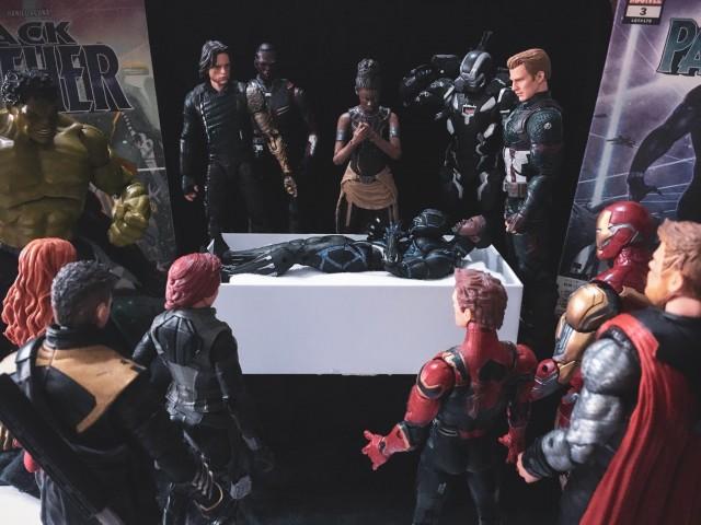 Marvel Fan Sets Up Action Figures With Avengers Mourning Death Of Black Panther