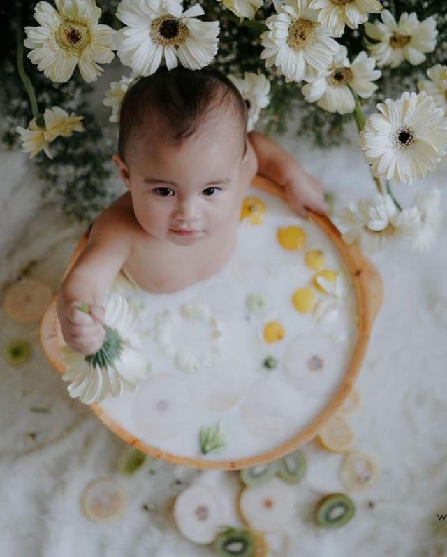 baby 1st bath