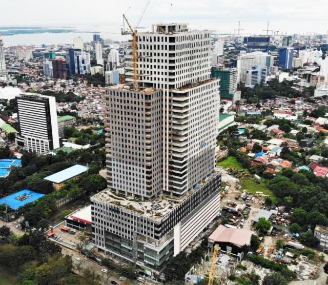 As of January 2021, construction progress at Cebu Exchange is already at 80% completion with full completion expected to be on-schedule within the year. 