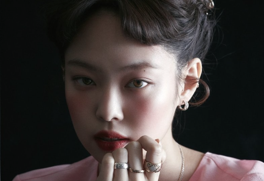 Vogue Korea Photoshoot Behind-the-scenes
