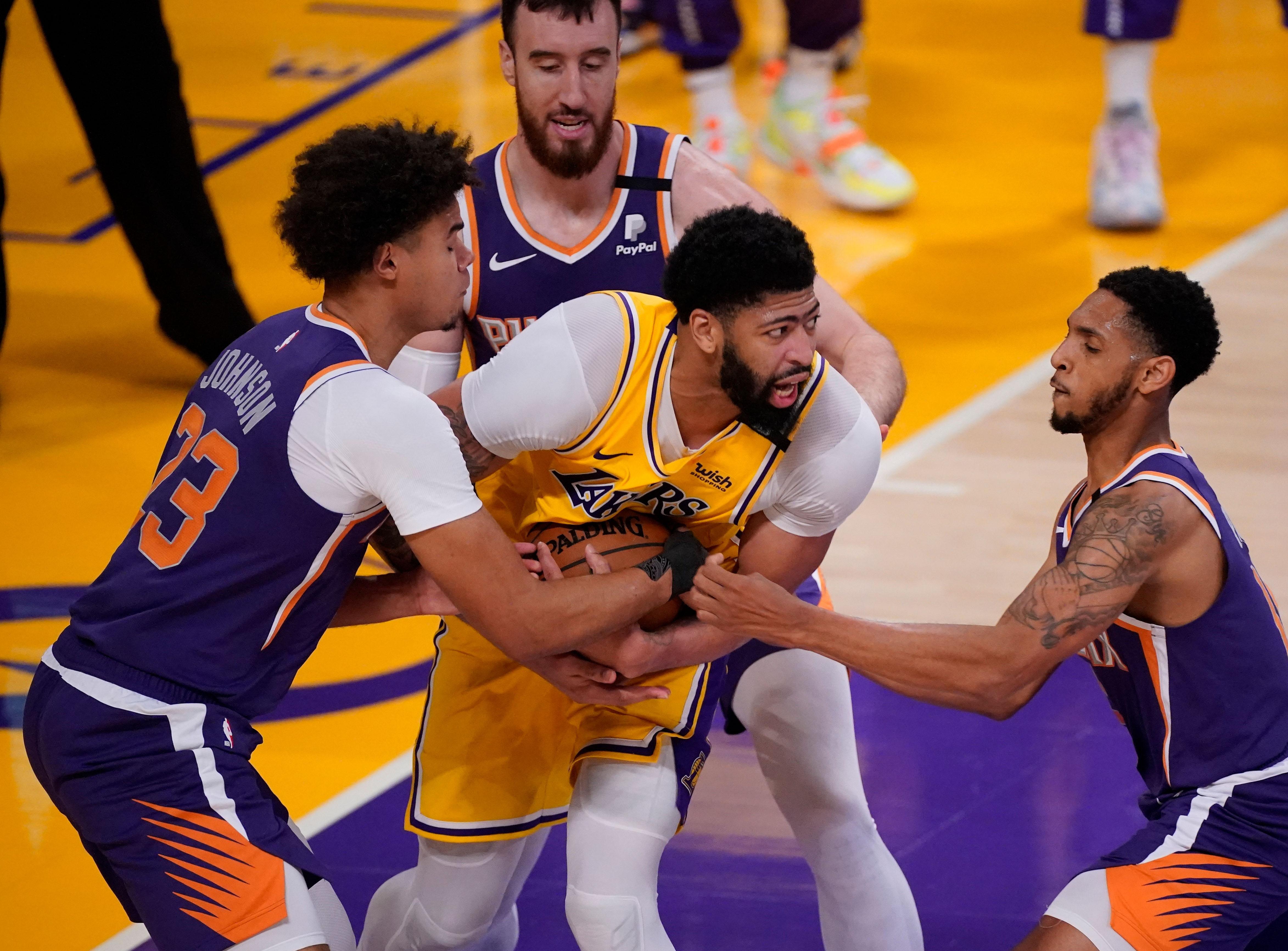 Phoenix Suns vs Los Angeles Lakers Live Stream