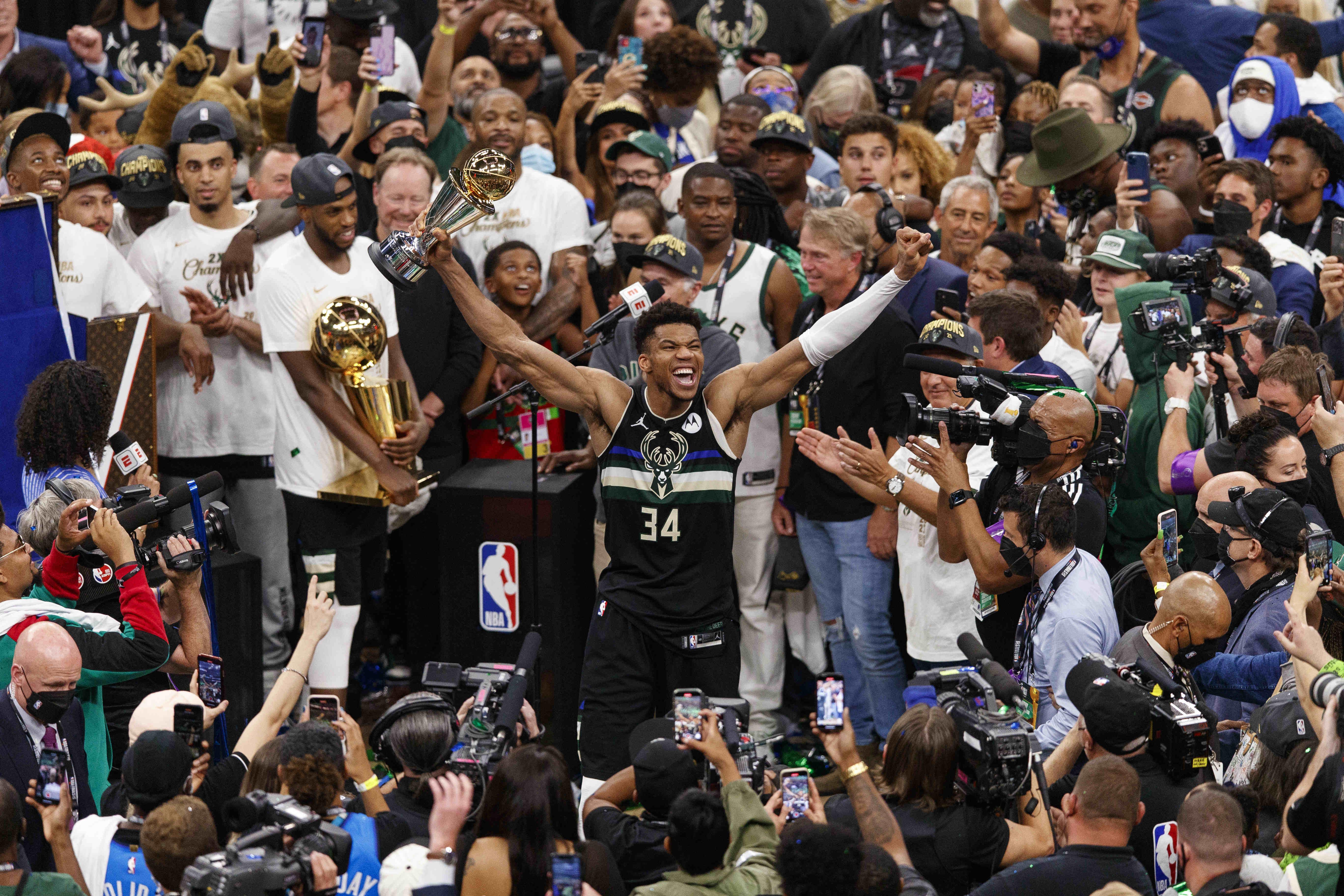 Antetokounmpo siblings become first trio of brothers to win NBA titles