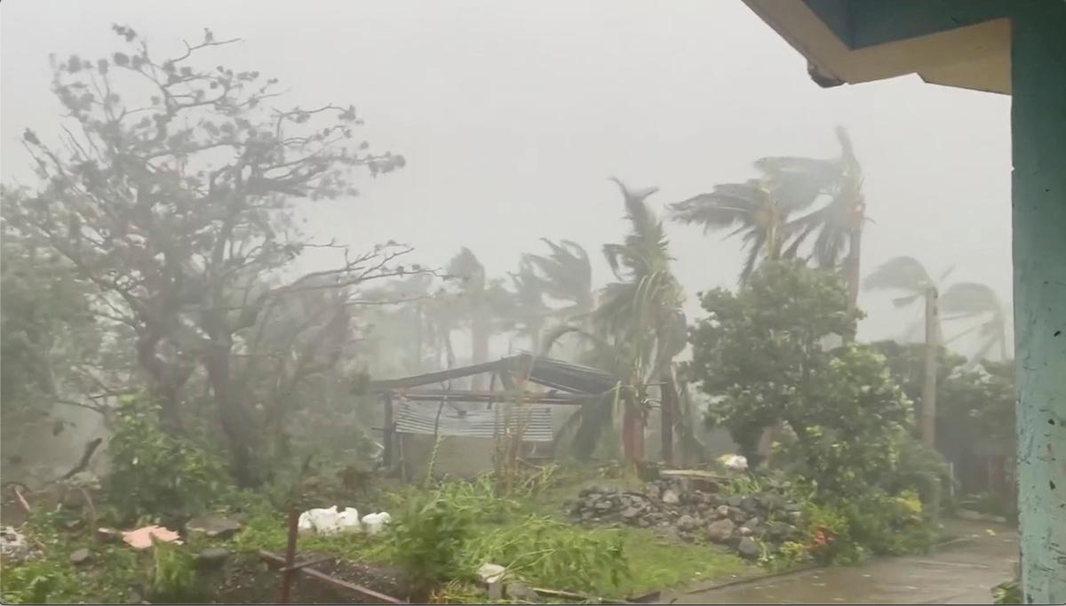 Batanes Feels Typhoon Kiko S Strong Winds Heavy Rains Photos Gma