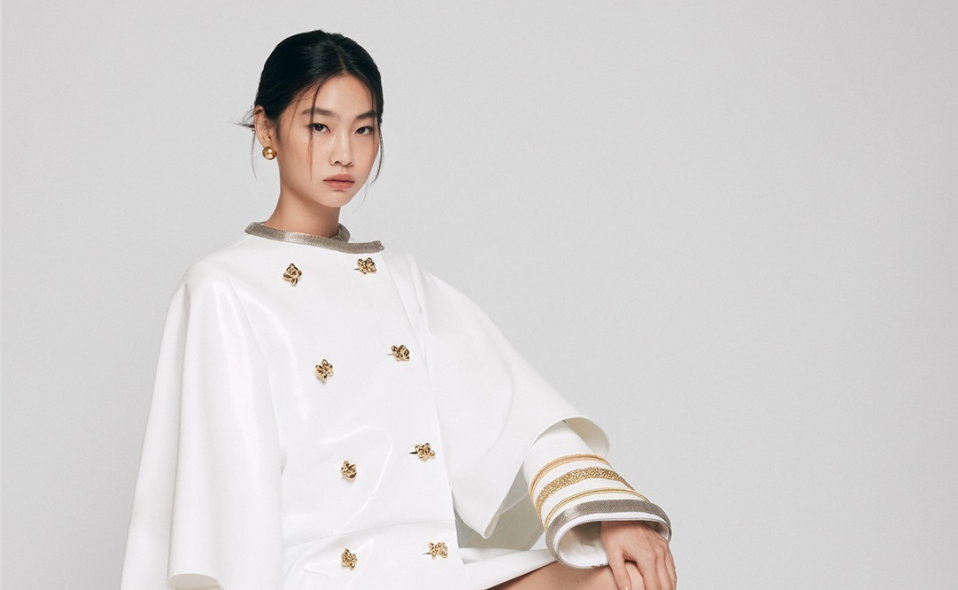 Ho-Yeon Jung shines in Louis Vuitton jewels - Something About Rocks