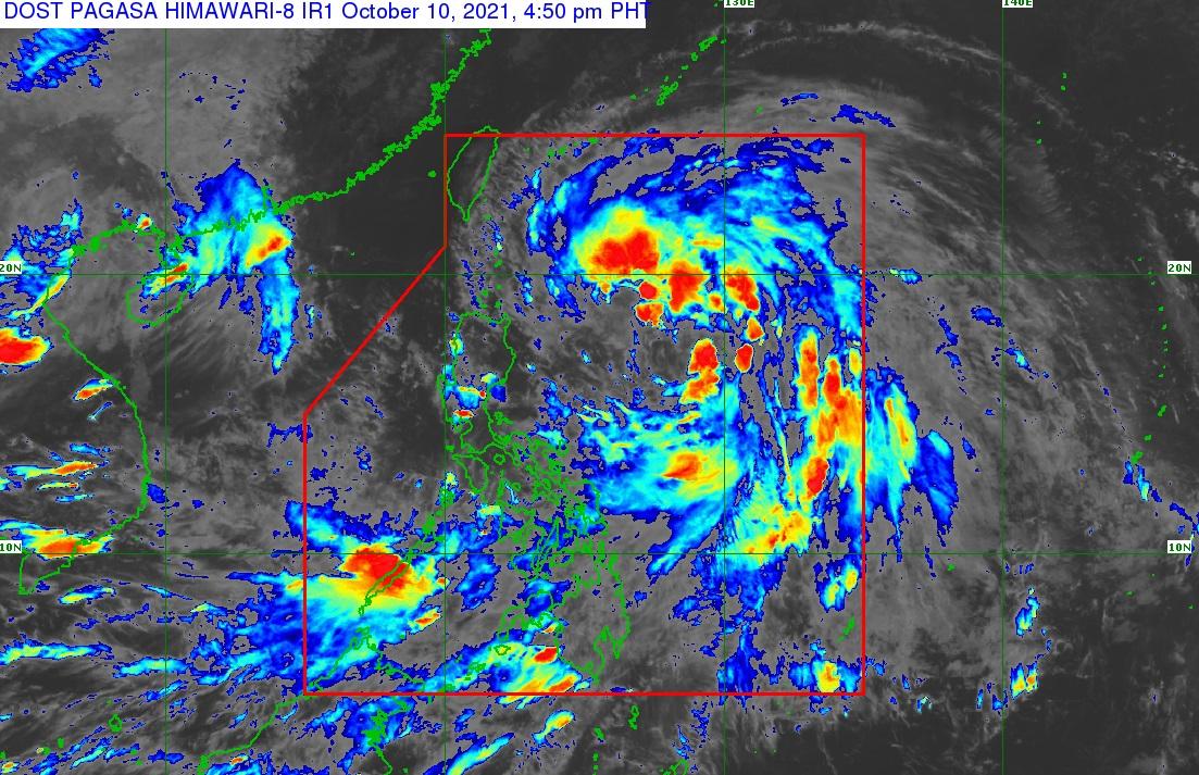 Signal No 2 Up Over 6 Areas In Luzon Due To Maring Pagasa Gma News Online
