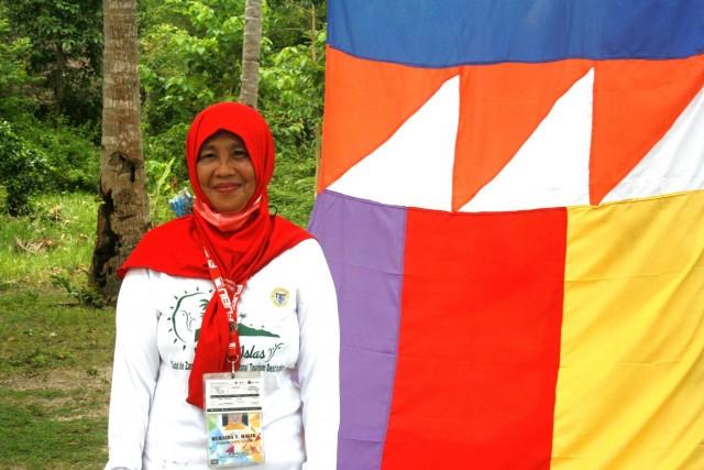Huraida Malik, a Tausug-Sama Banguingui community guide in Zamboanga Cityâ€™s Once Islas.