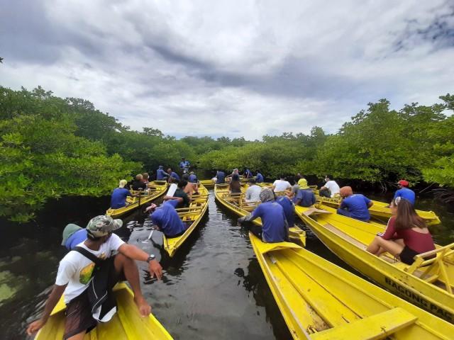 Hadjan Taup leads the lagoon tour on Santa Cruz Island.