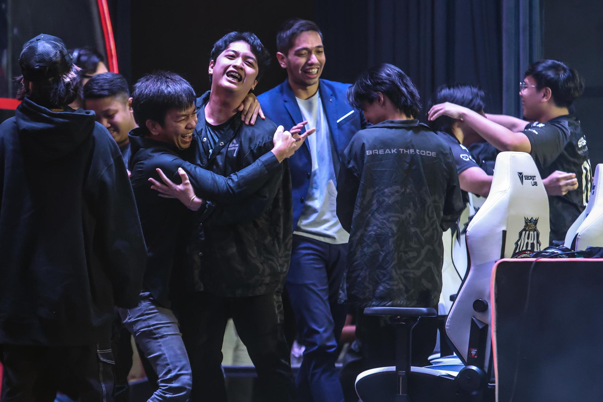 Blacklist Conquers Echo To Book Upper Bracket Finals Berth Nears World