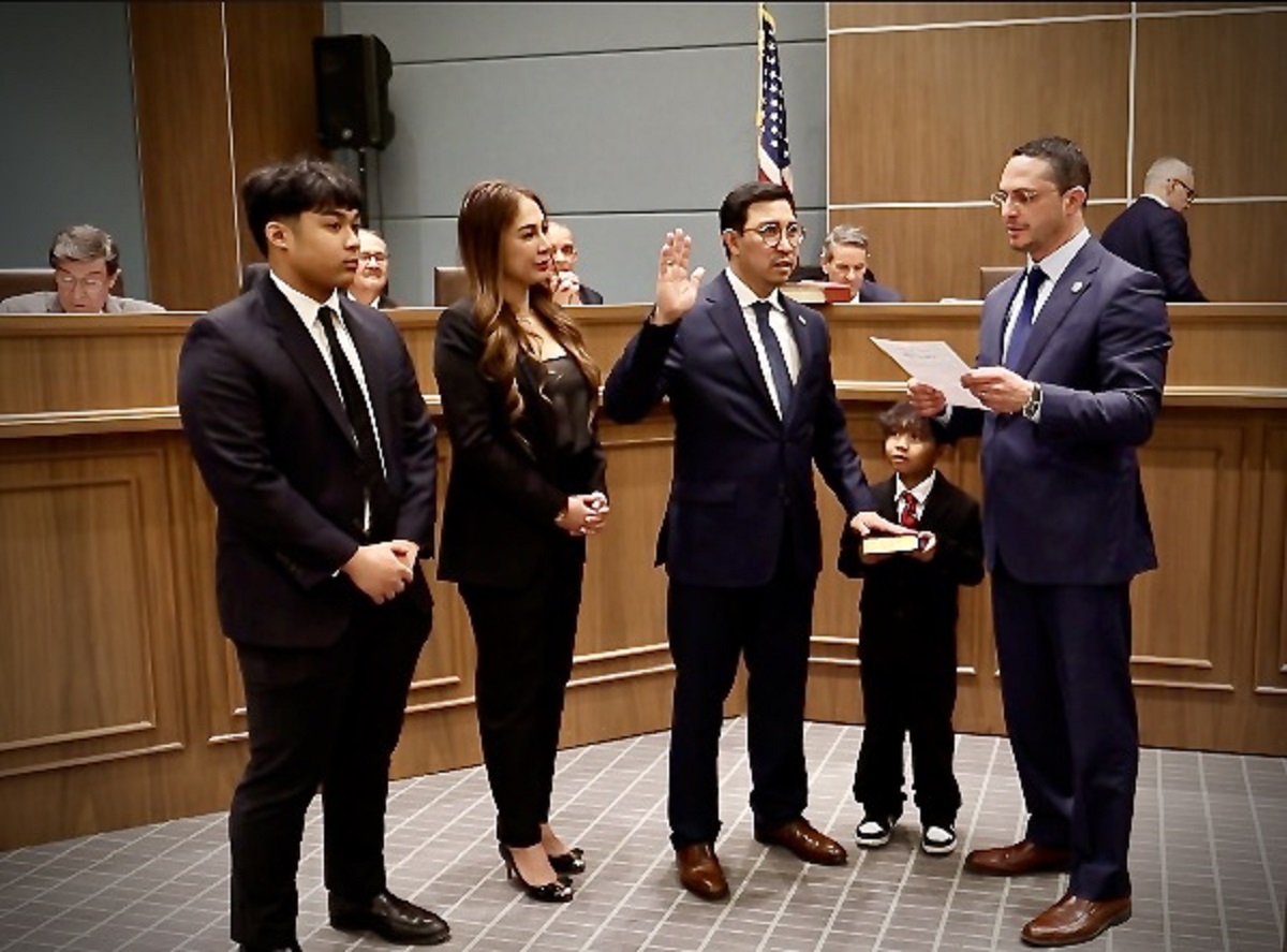 Filipino lawyer from Aurora takes oath as mayor of Bergenfield