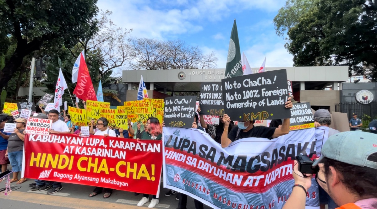 Groups rally vs. Cha cha ahead of resumption of Congress session