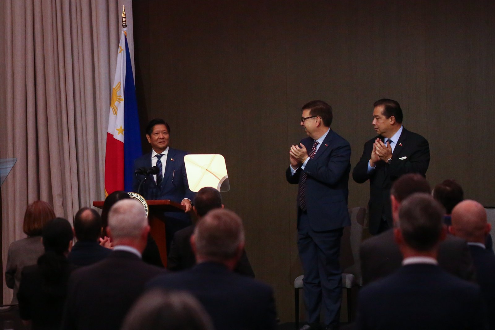 Recto No mention of Cha cha as PH woos Australian businessmen