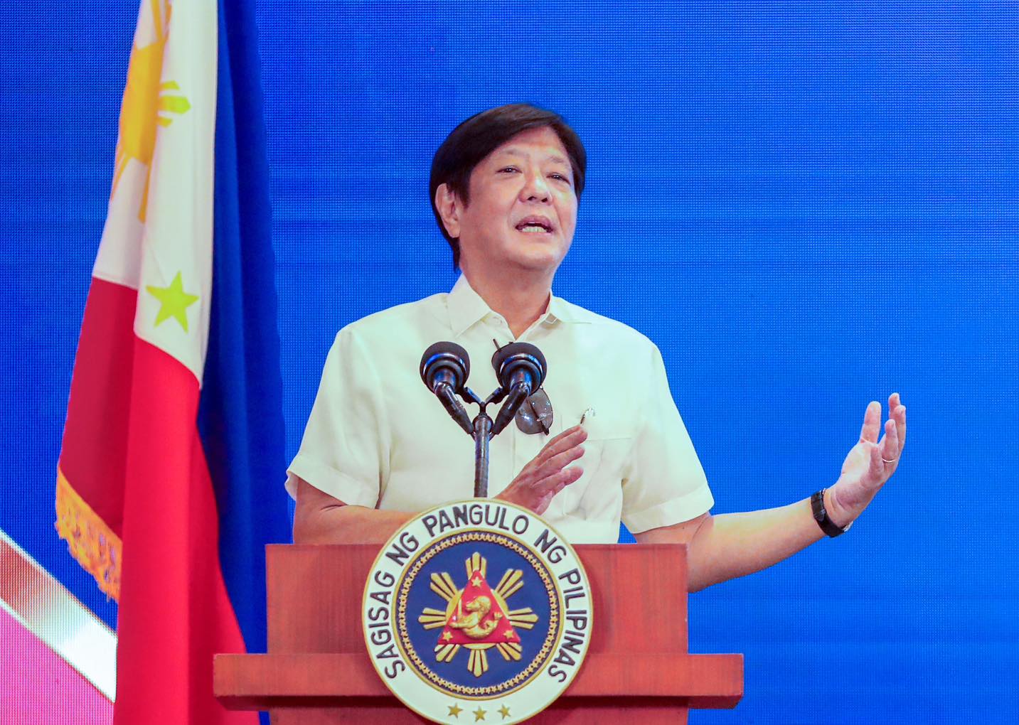 Marcos Says Farmers Foundation Of Ph Economy Gma News Online