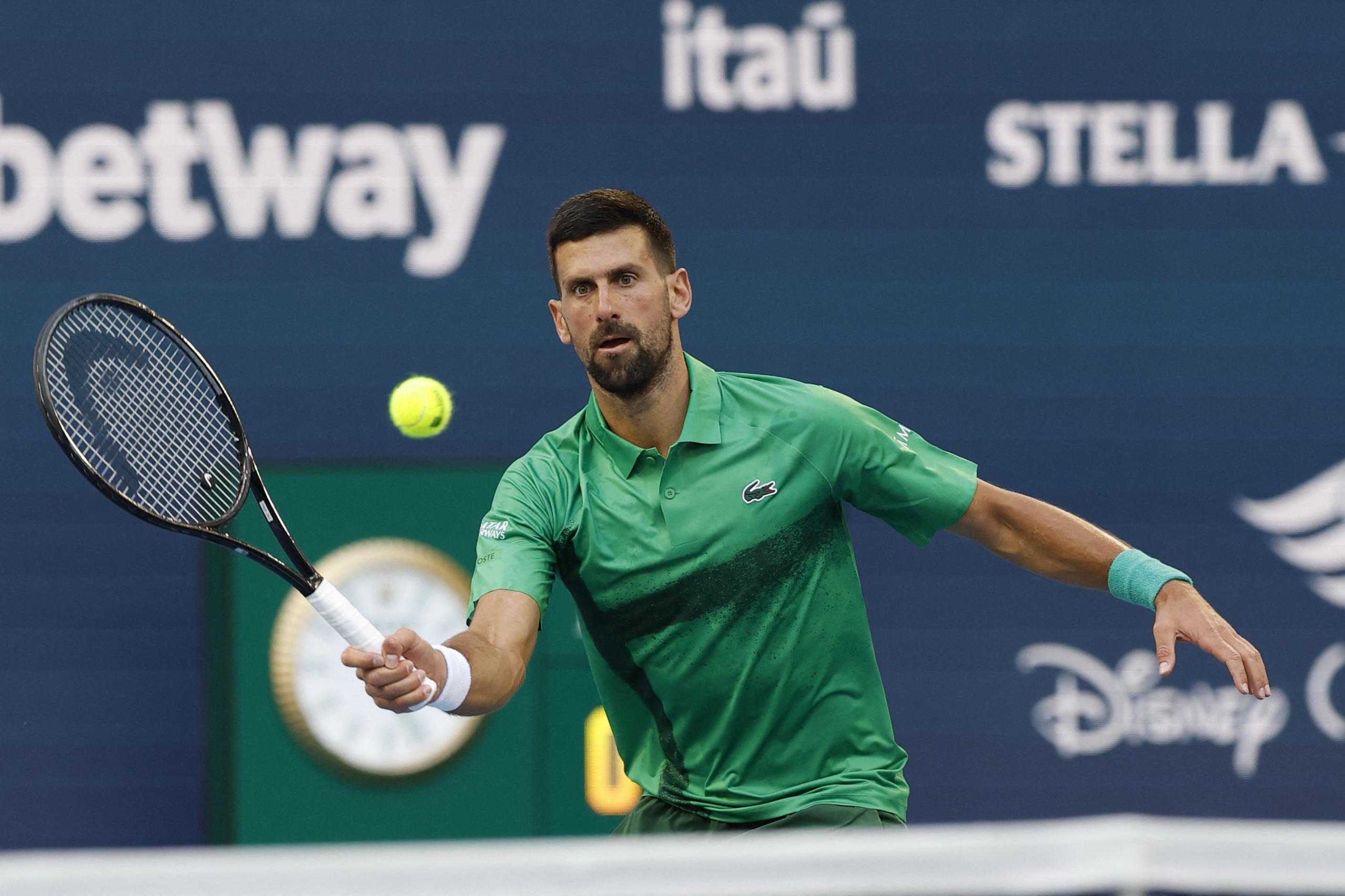 Novak Djokovic advances to Miami Open semifinals