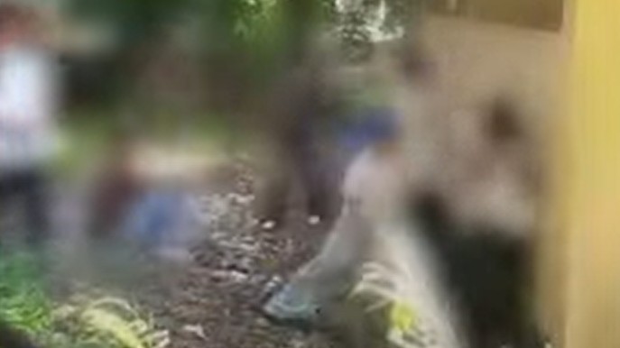 Two Grade 9 students in custody after caught bullying fellow student in viral video thumbnail