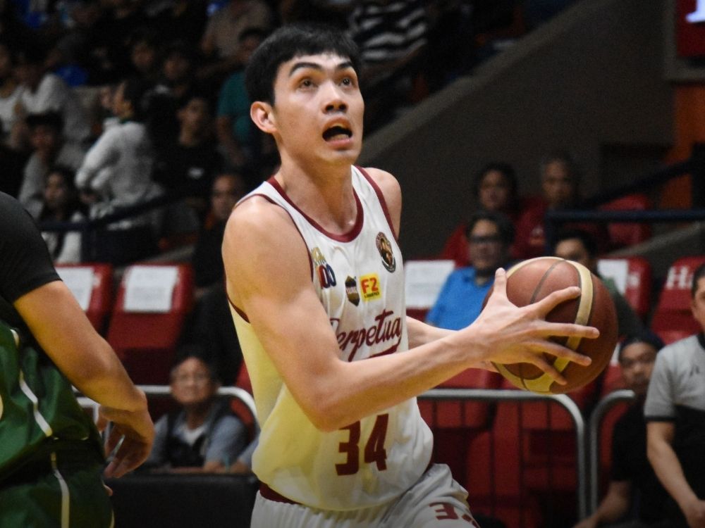 Perpetual's Lebron Daep drives to the basket | Photo: Ian Zane Esparaga/GMA RTV News and Synergy