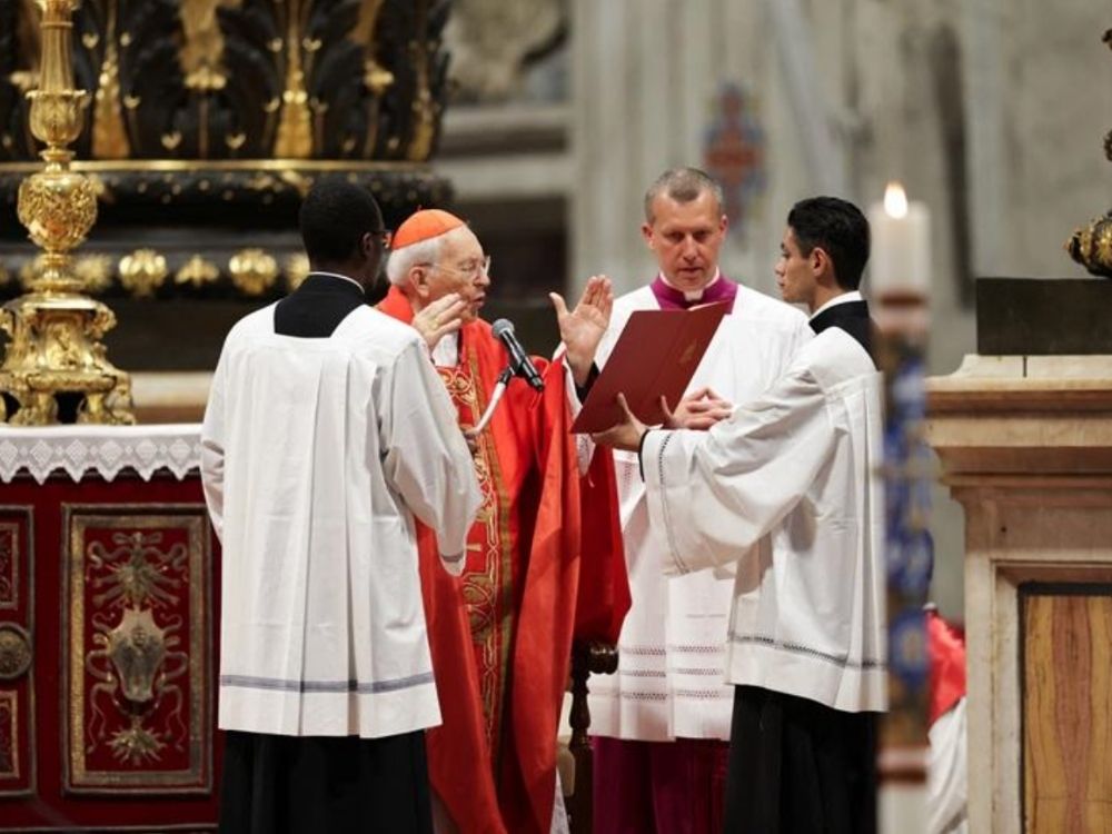 Cardinal Giovanni Battista Re (Dean, College of Cardinals) presides Holy Mass | REUTERS/Murad Sezer