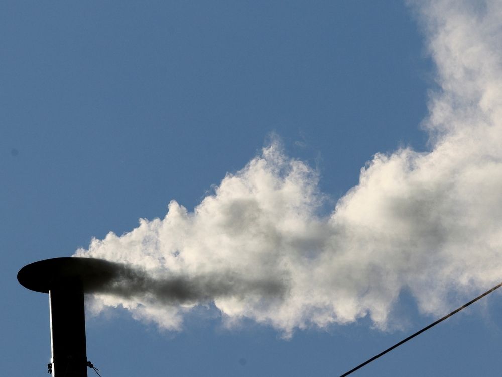 Sistine Chapel emits white smoke on Friday morning | Courtesy: Dylan Martinez, Hannah Mckay/Reuters