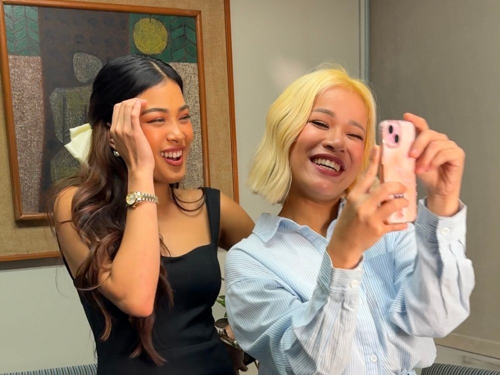 Shuvee Etrata and Klarisse de Guzman doing TikTok content together | Photo: GMA Regional TV