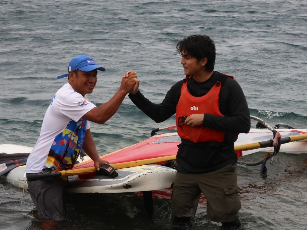 Miguel Tanfelix marks first solo hosting stint in Planet XP | GMA Network