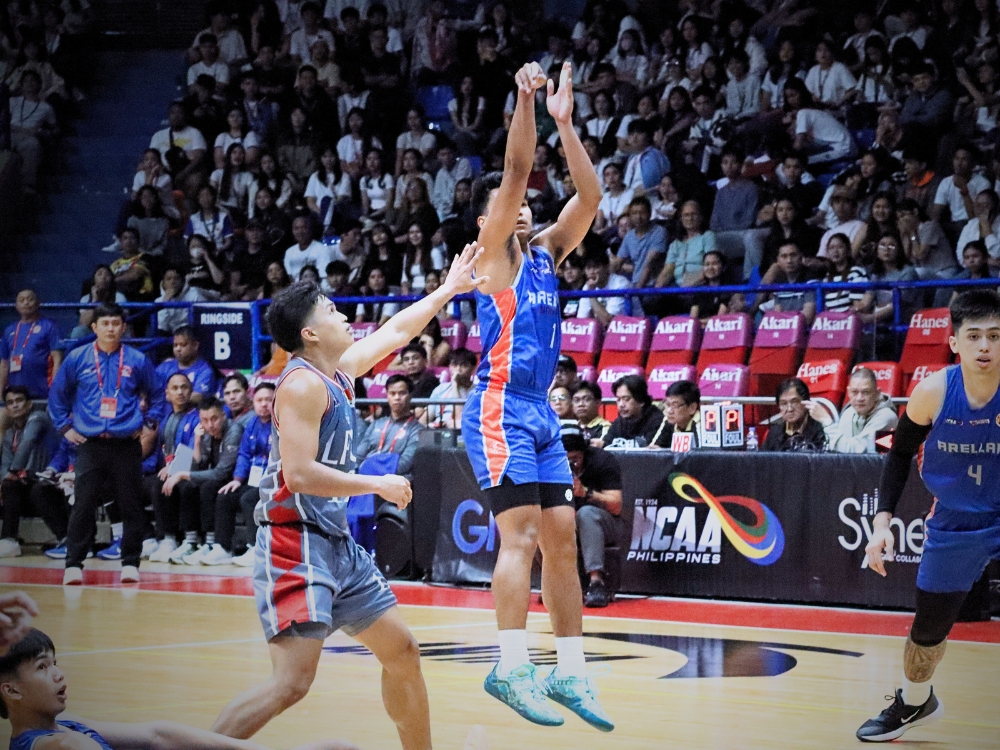 T-Mc Ongotan scores 24 and 10 to lead Arellano past LPU | Photo: Zane Esparaga
