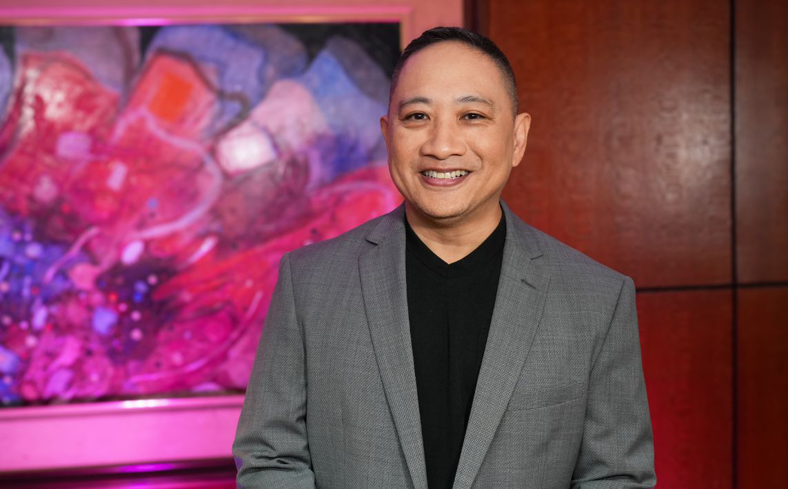 Comedy genius Michael V reaffirms ties with Kapuso network