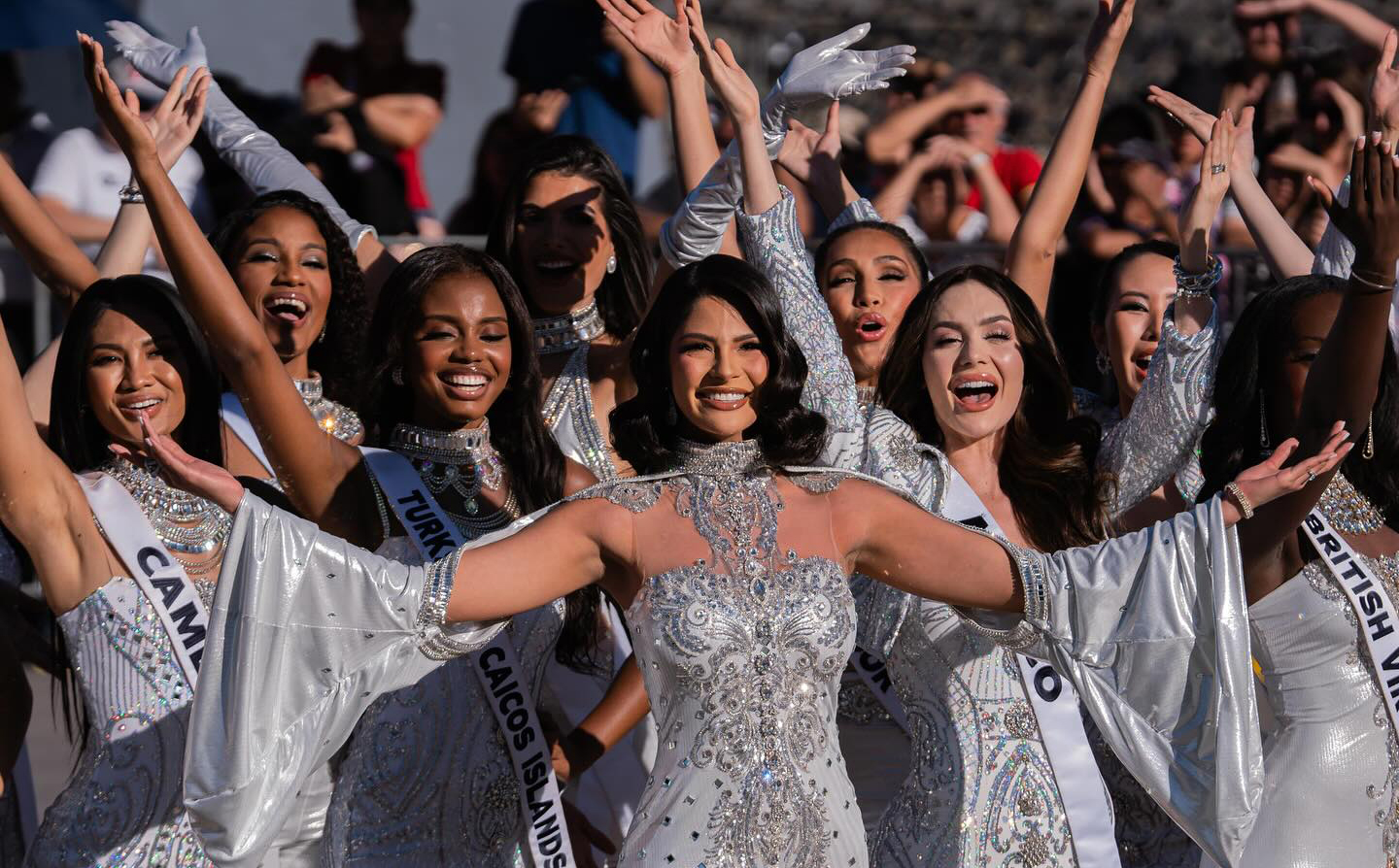 Miss Universe 2023 Sheynnis Palacios with the 2024 delegates | Courtesy: Miss Universe Facebook