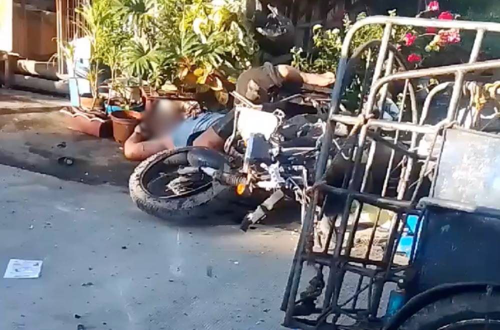 Tricycle hit by train in Iriga City