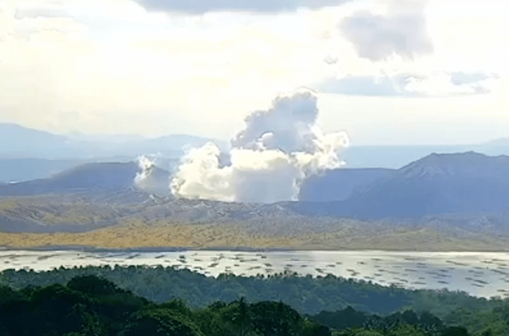 PHIVOLCS Log Weak Phreatic Eruption At Taal Volcano