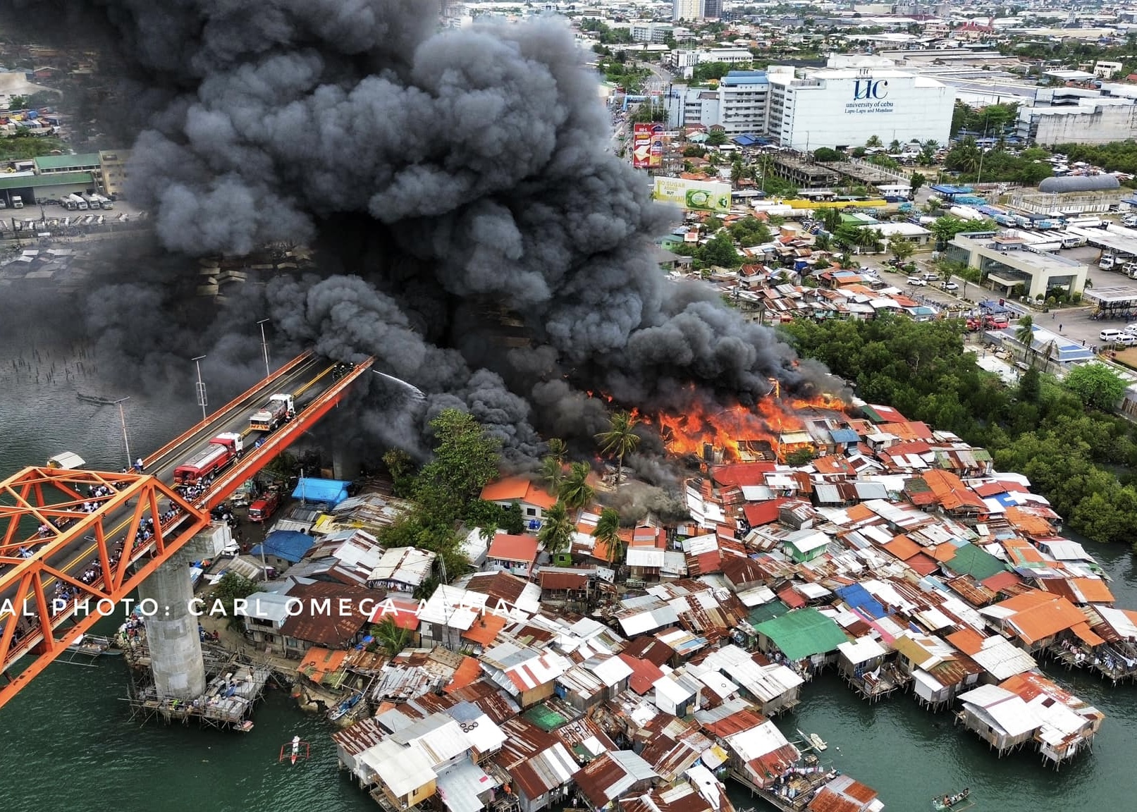 Huge Fire Hit Mandaue City Below First Bridge