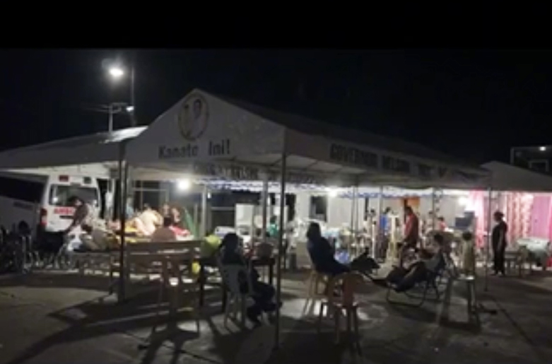 A vacant lot is converted into a ward at the Manay District Hospital | via Jandi Esteban